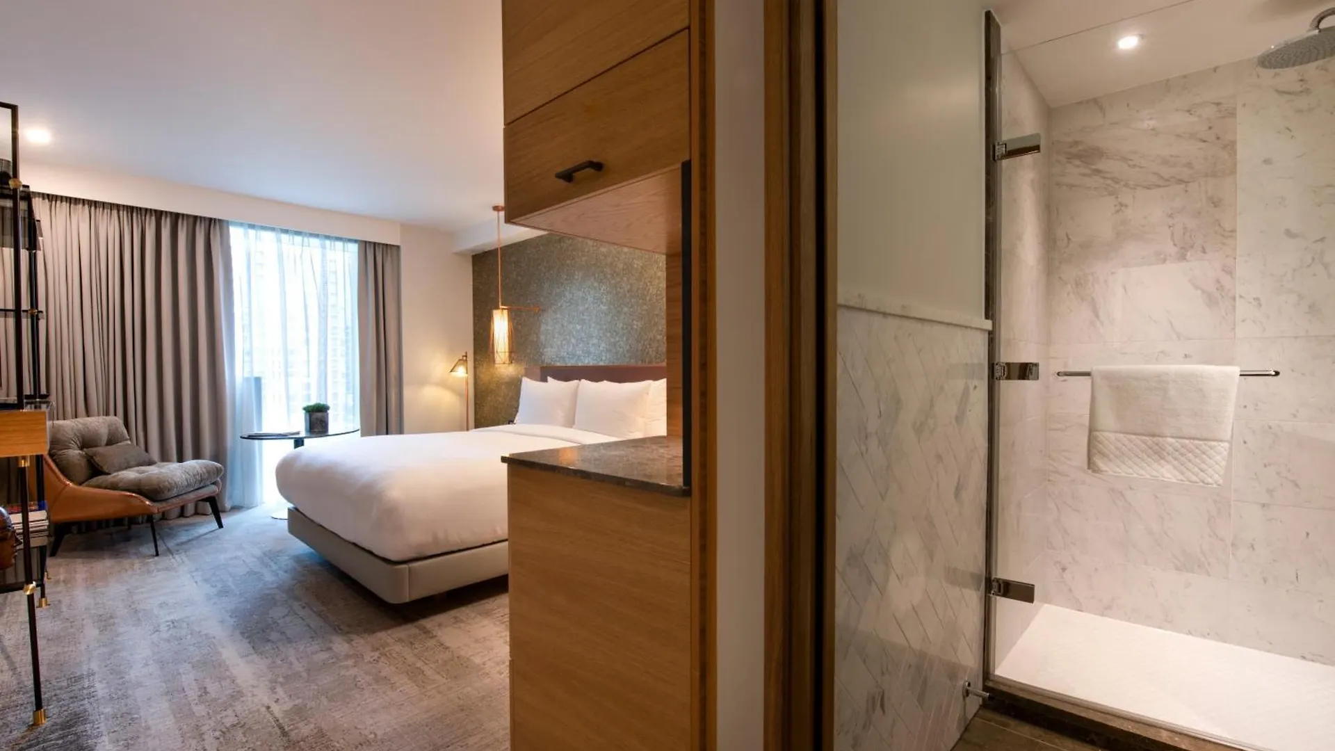 Lincoln Plaza Hotel London, Curio Collection By Hilton