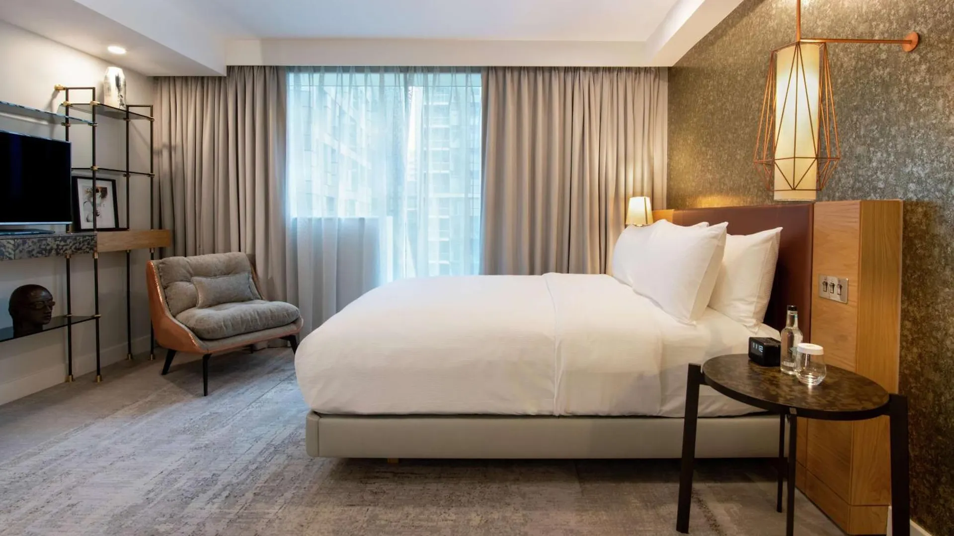 Lincoln Plaza Hotel London, Curio Collection By Hilton